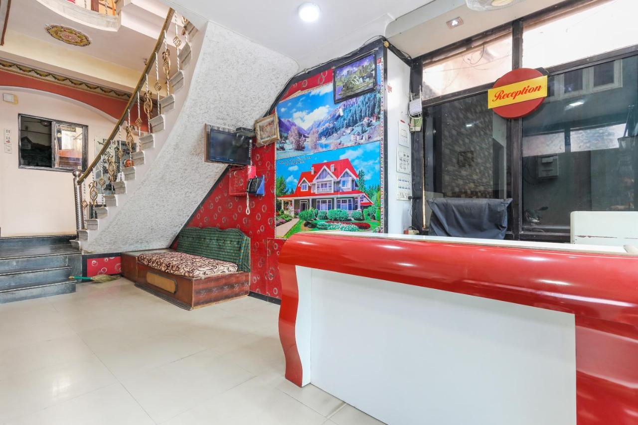 Oyo 62194 Pleasure Palace Hotel Indore Esterno foto